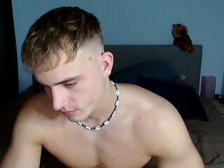 Bengie Lauper webcam model stream image