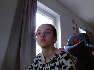 Raya Colt webcam model stream image