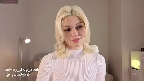 MyApril webcam model stream image