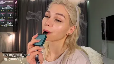 MyApril webcam model stream image