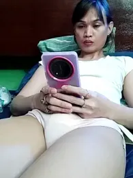 QueenSoreal webcam stripchat model stream image