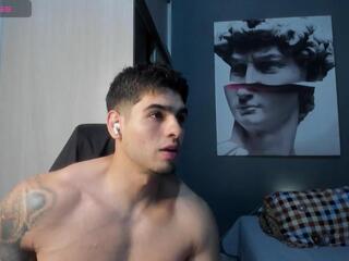 Nicolas Dwayne webcam model stream image