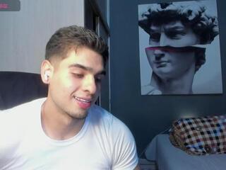 Nicolas Dwayne webcam model stream image