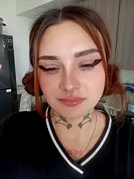 Ema_goddess webcam model stream image