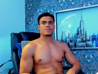 Dominic Salazar webcam model stream image