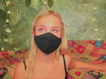 Meeeeow webcam model stream image