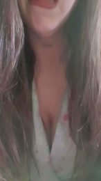 badgirl129 webcam model stream image