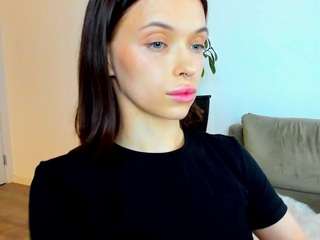 kossiee webcam model stream image