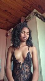 Isah2026 webcam model stream image