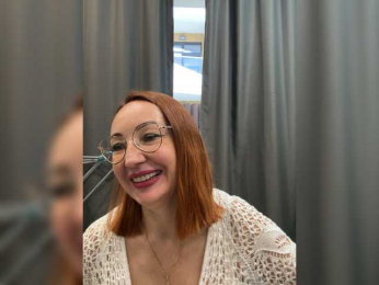 Pink-Lips webcam model stream image