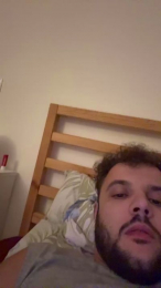 faciolo94hot webcam model stream image