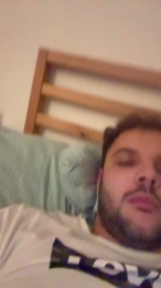 faciolo94hot webcam model stream image