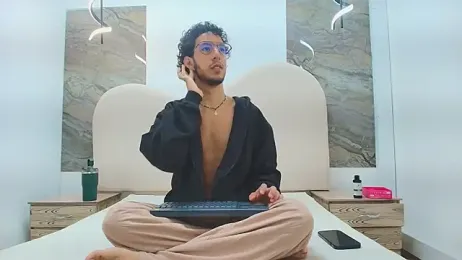 LEO_SANZ66 webcam model stream image