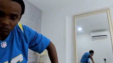 jax_black webcam model stream image