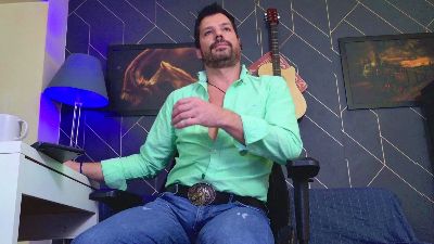 MrSunday webcam model stream image