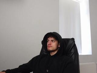 Brad Holloway webcam model stream image