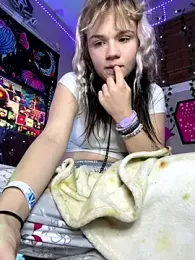 Cutiepiespanks webcam model stream image