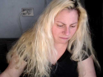 candycream74 webcam model stream image