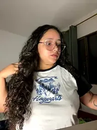 CurlyGirl_1 webcam stripchat model stream image