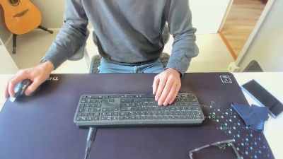 CurieuxDu47 webcam model stream image