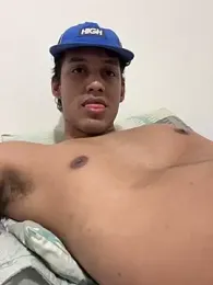 paudemar1do webcam stripchat model stream image