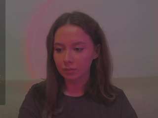 kira-m webcam camsoda model stream image