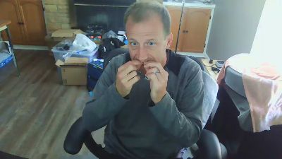 FollowYourLead webcam model stream image