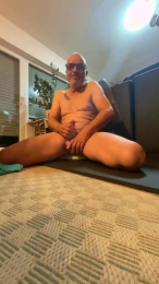 roy2409 webcam model stream image