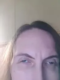 Evelina_cute webcam model stream image