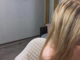 Rowena Decoursey webcam model stream image