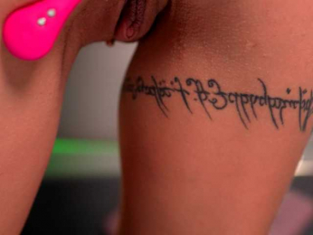 JuliaDragon webcam model stream image