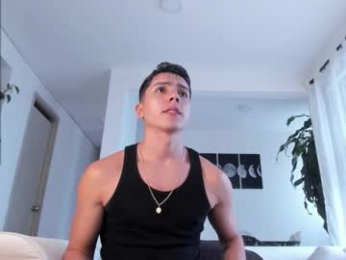 hotay_ webcam model stream image