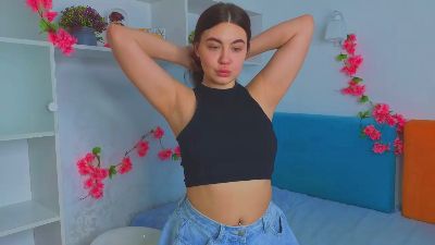 VioletCasello webcam cam4 model stream image