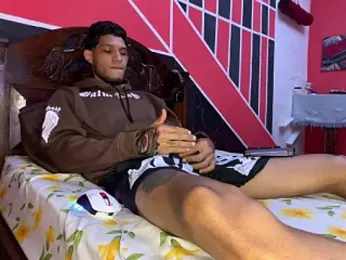 tanned_boy webcam model stream image