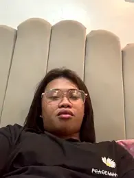 Exotic_alyssa69 webcam model stream image