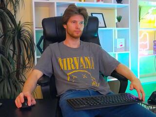 Enzo Oret webcam flirt4free model stream image