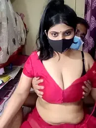 Reena_couple502 webcam model stream image