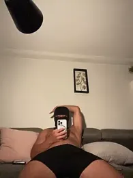 rnboy_hot webcam model stream image