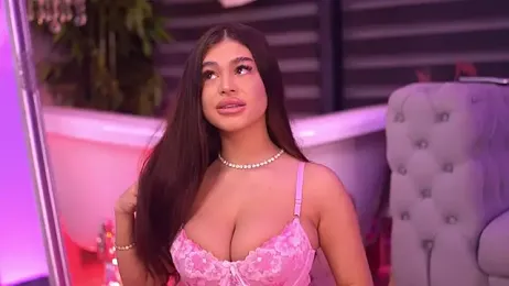 BellaNoirre webcam model stream image