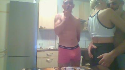 Bellablondye webcam model stream image