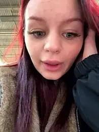 Cum_girlss webcam model stream image