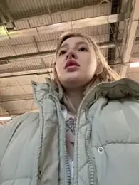 Cum_girlss webcam model stream image