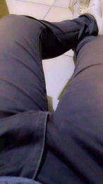 Demirbz webcam model stream image