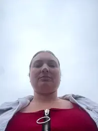 MilfyMrsRobinson webcam model stream image