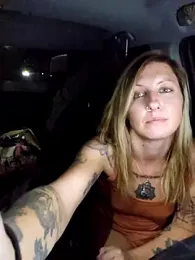 SheIsSomething webcam model stream image