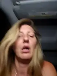 SheIsSomething webcam model stream image