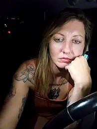 SheIsSomething webcam model stream image