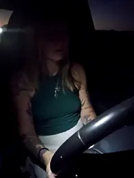 SheIsSomething webcam model stream image