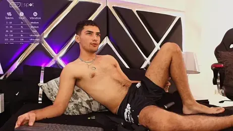 AlekRuizx webcam model stream image