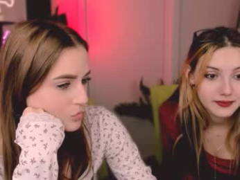 aria_moo webcam model stream image